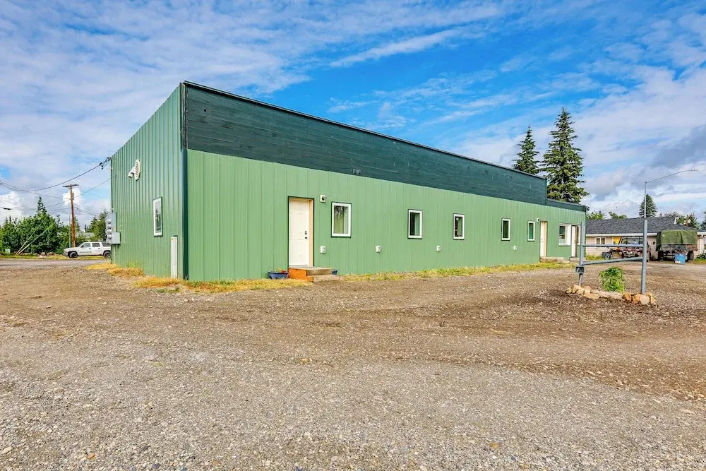 < 2 Mi to Dtwn: Pet-friendly Getaway in Fairbanks