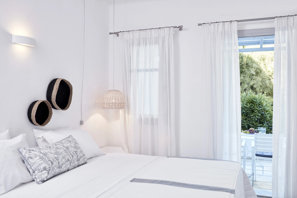 Mr and Mrs White Paros Suites & More