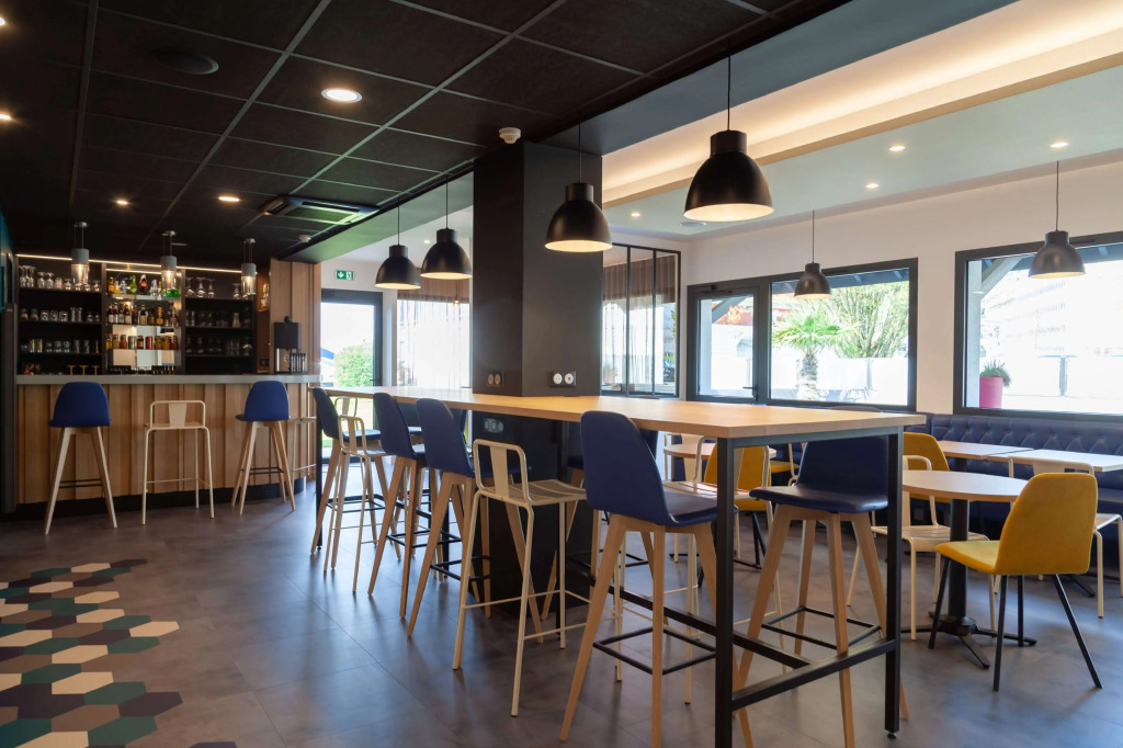 Kyriad Niort-Espace MendesFrance