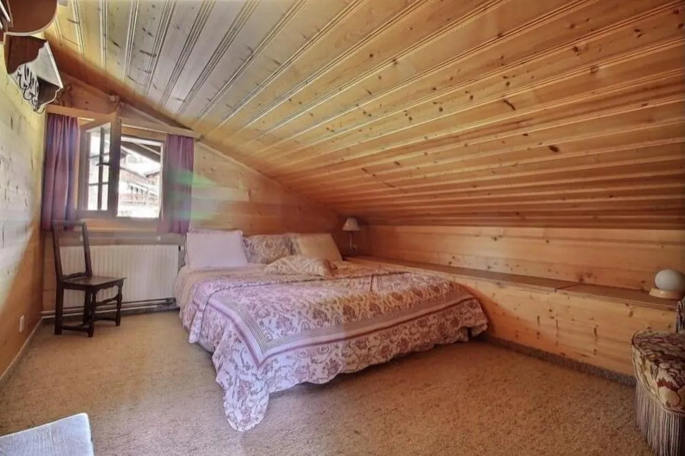 Chalet Soldanella 10 guests Gstaad