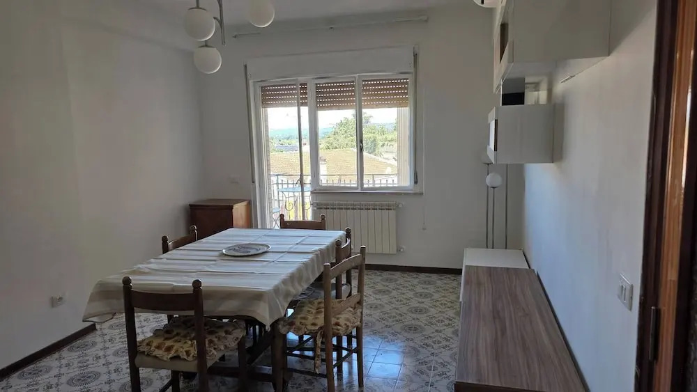 Lakeview Balcony Apartment in Bolsena