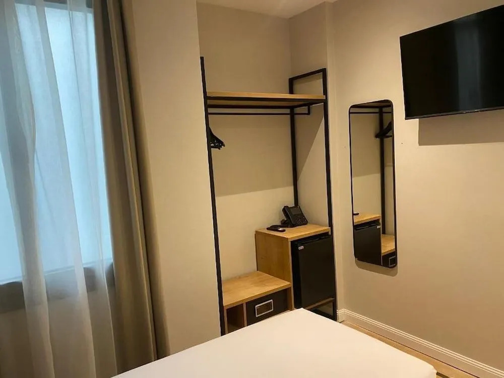 Fontanella By BCN URBAN Rooms