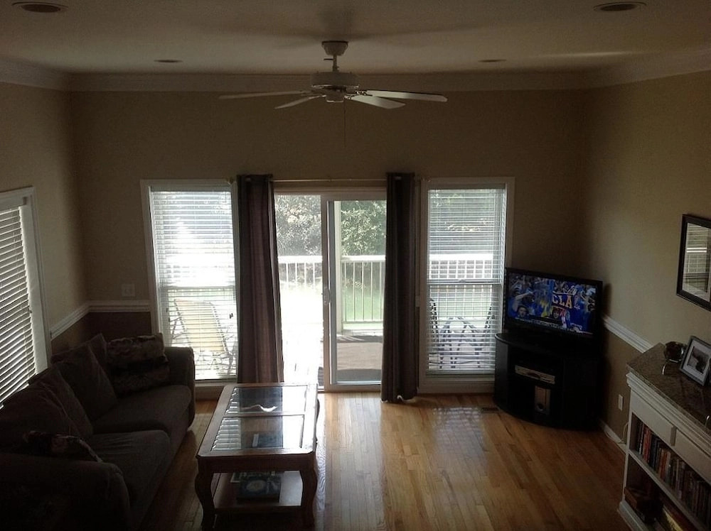 113 Waters Edge Community
