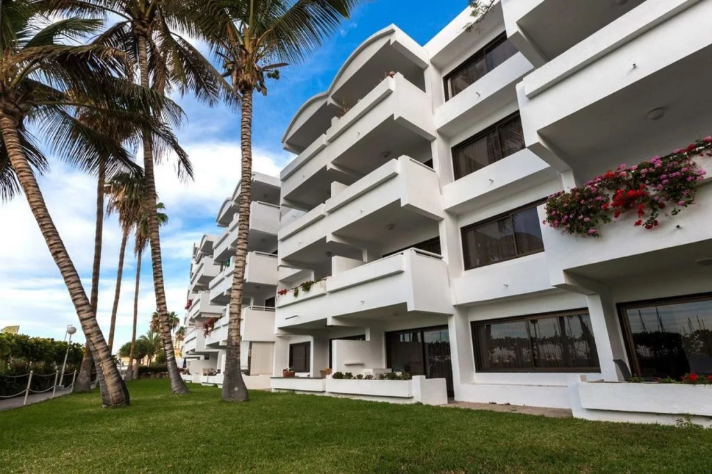 Apartamentos Portonovo
