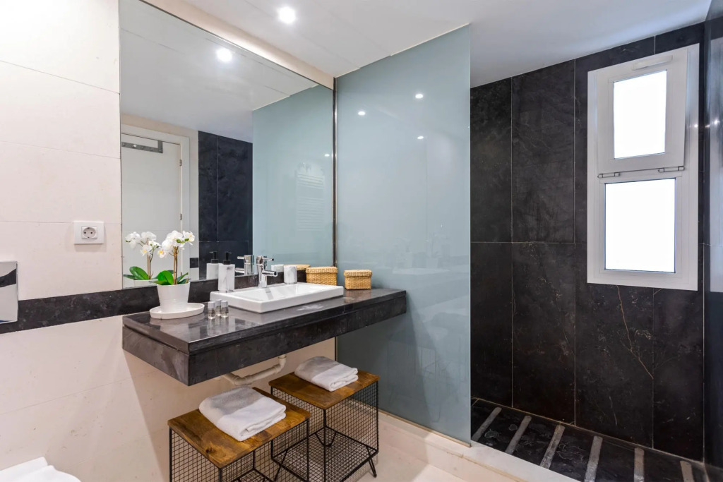 Luxury 2BD apartment in old town Malaga. San Agustin II