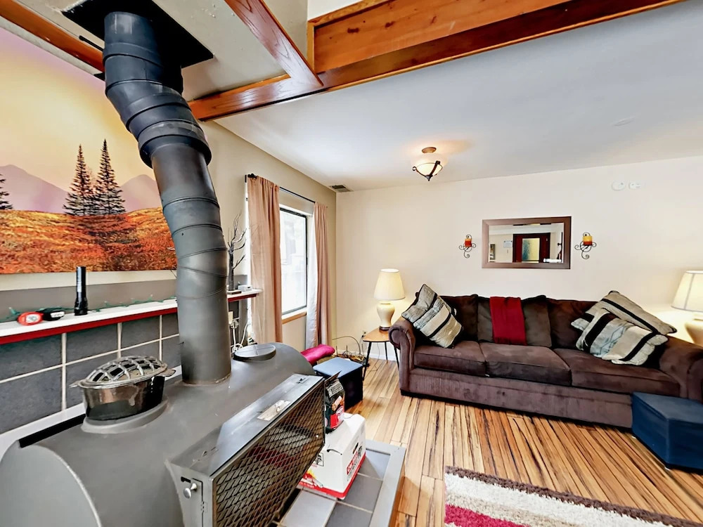 1144 Martin Ave Home 2 Bedrooms 2 Bathrooms Home