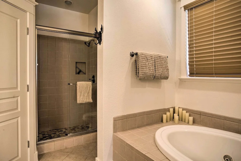 Flagstaff Hideaway: Private Hot Tub, 4 Mi to Dtwn!