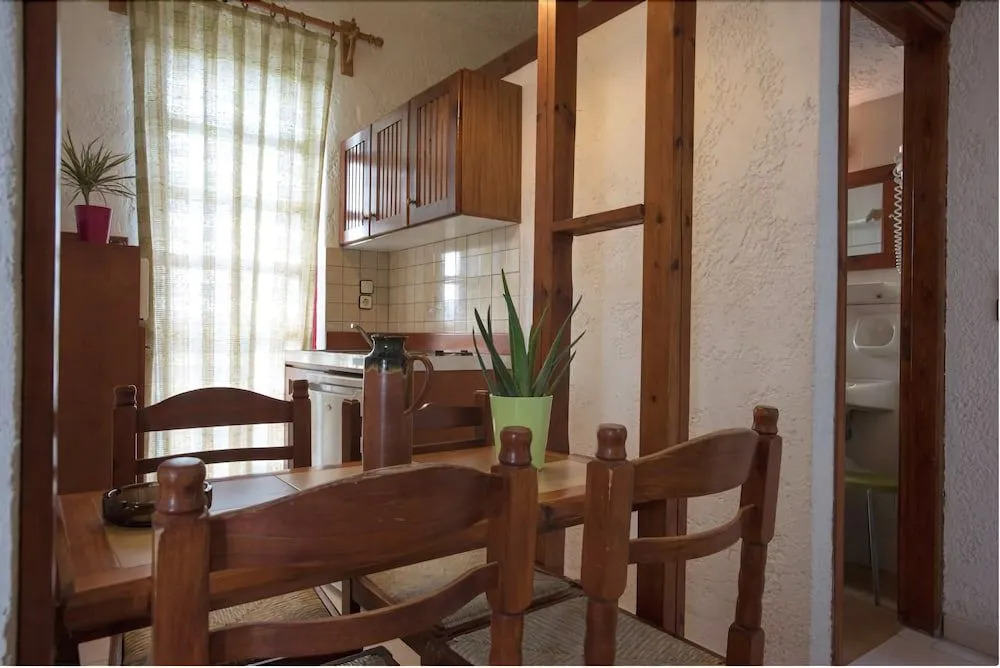 Proimos Apartments