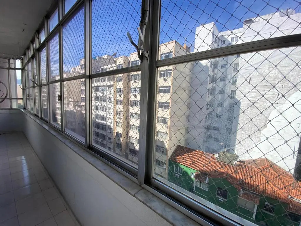 Copacabana ao lado do Metrô