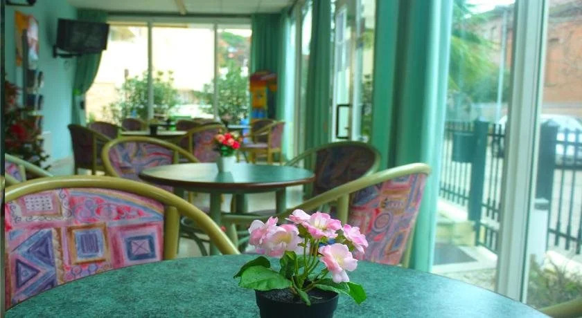 Hotel Maena