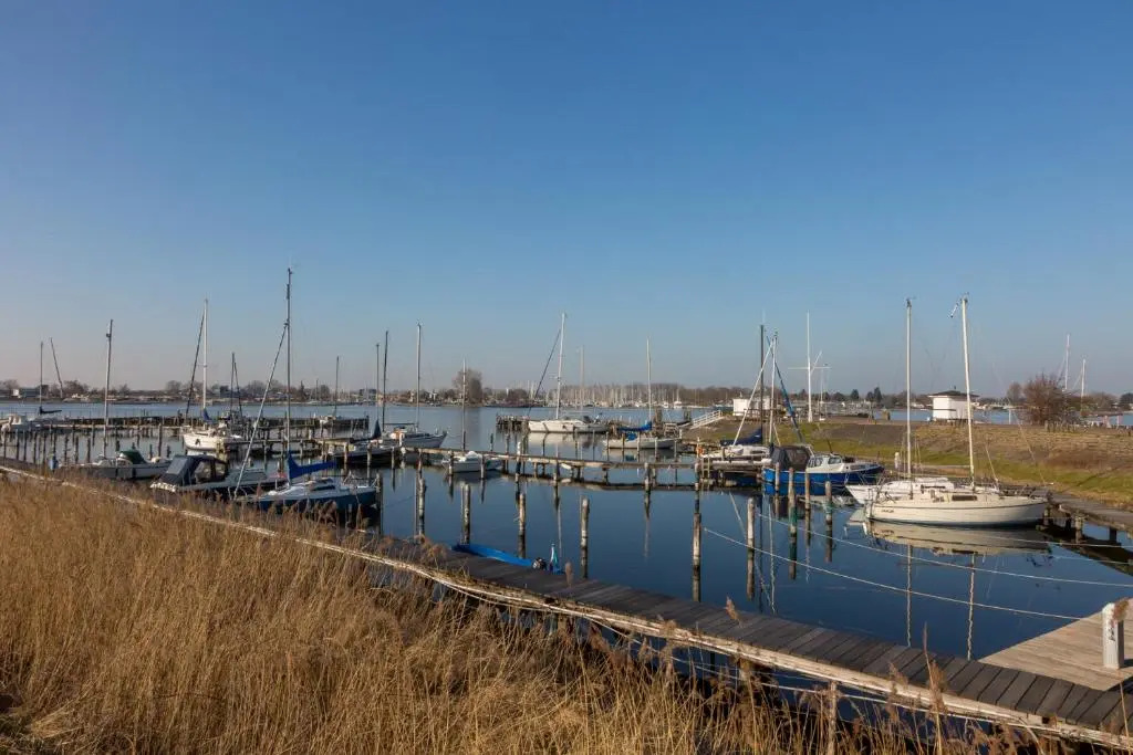Welcome in - Vakantiehuis met grote zonnige tuin, aan het Veerse meer I Inlaag 20