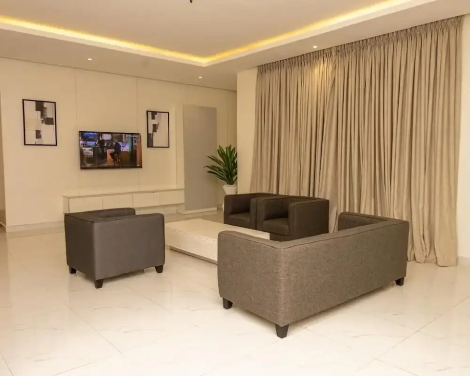 Luxury Apartments & Homes