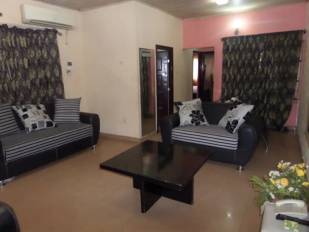 Premier Apartments