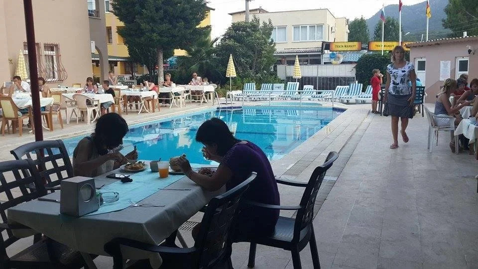 Zara Hotel