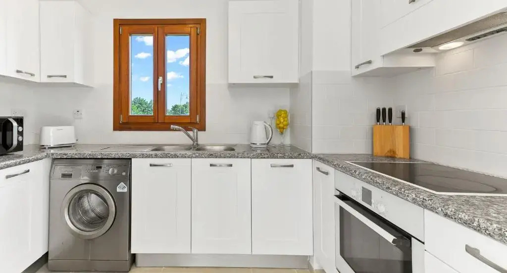 Charming Apartment MZ11 with beautiful coastal views Aphrodite Hills Resort