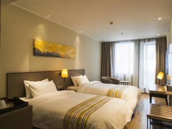 Homeinn Hotel (Guanyun Fuyuan Plaza Pedestrian Street)