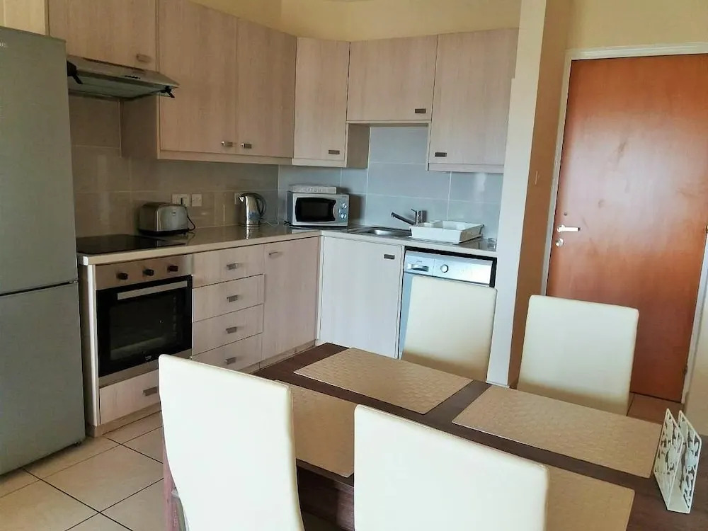 206 Sunrise Beach Apartment