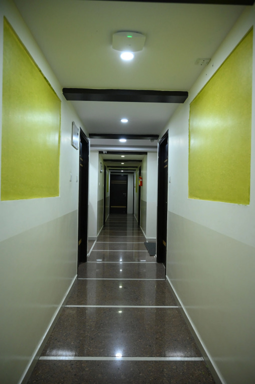 RAJKIYAM - A Business Hotel