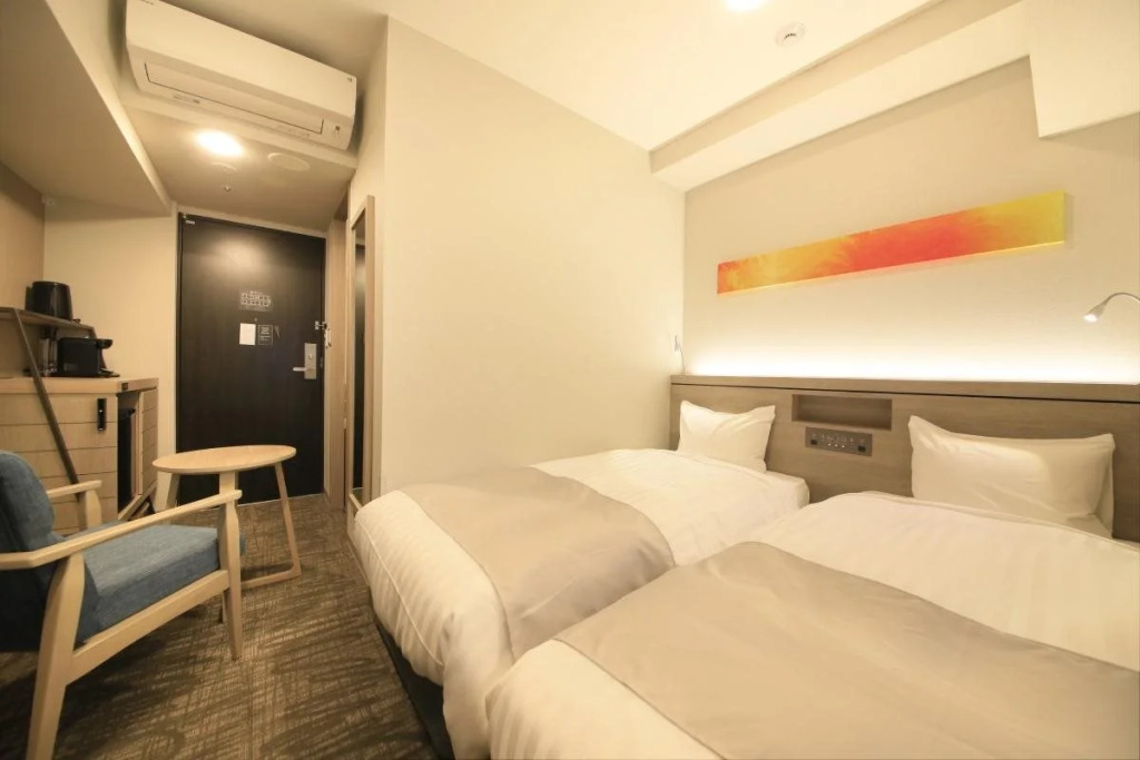 S-Peria Inn Osaka Hommachi