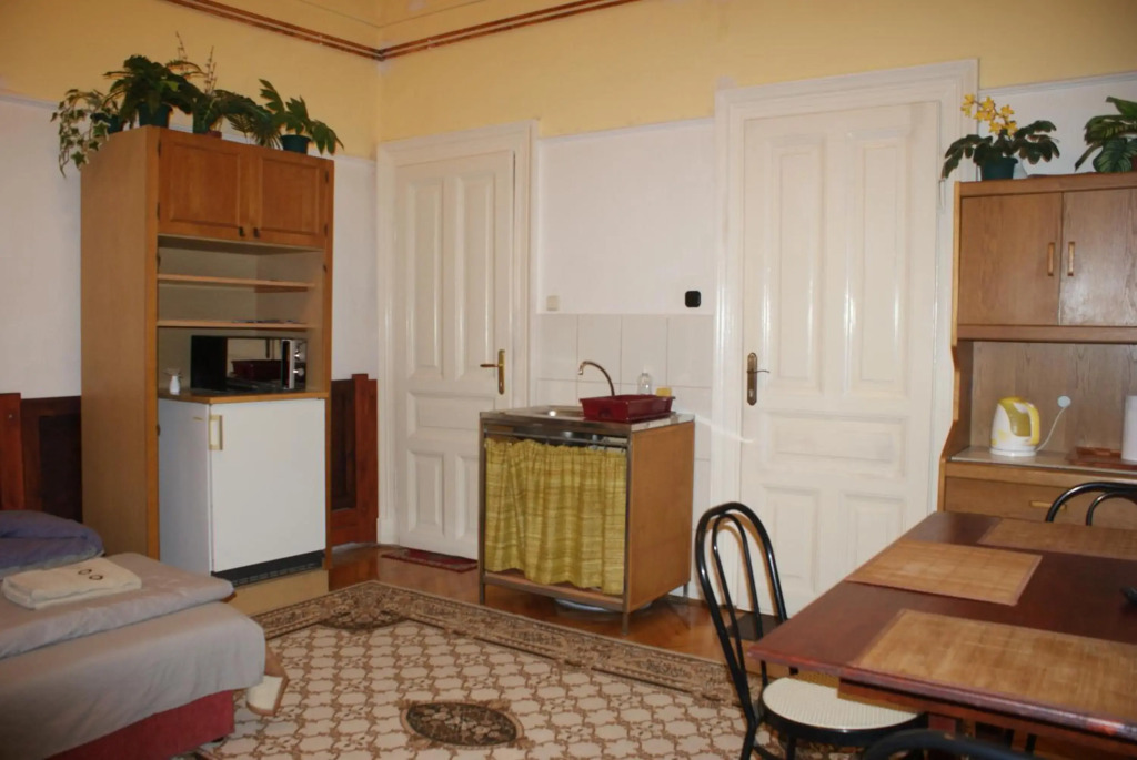 Régiposta Apartman