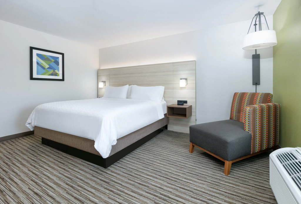 Holiday Inn Express Hillsboro I-35 by IHG