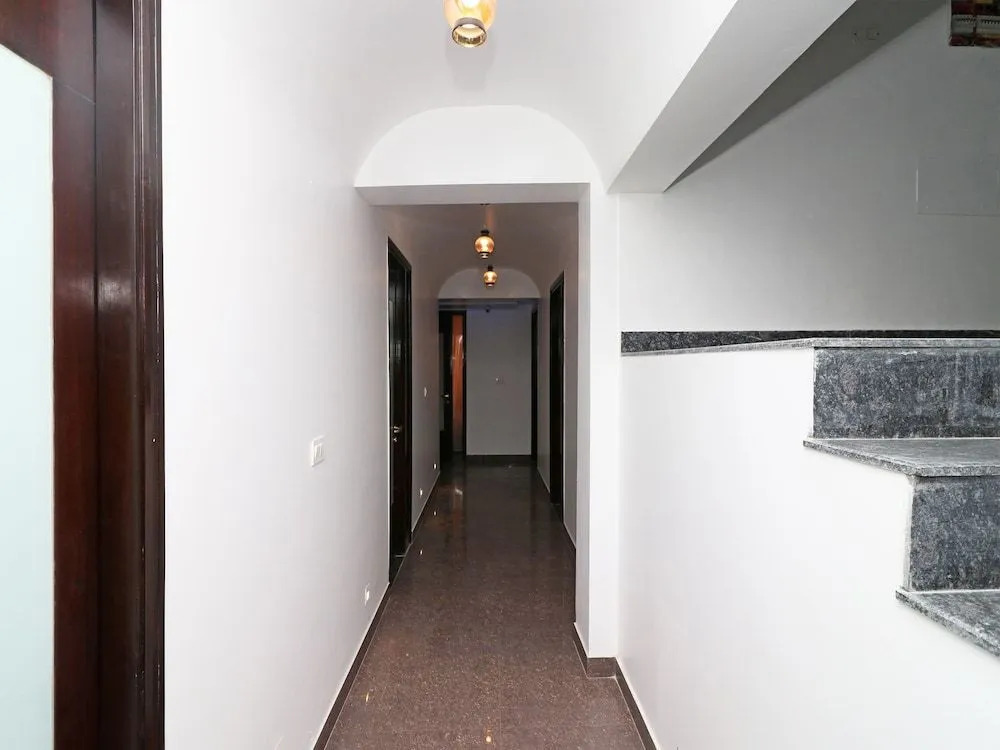 Hotel Delhi 37 by Star Group