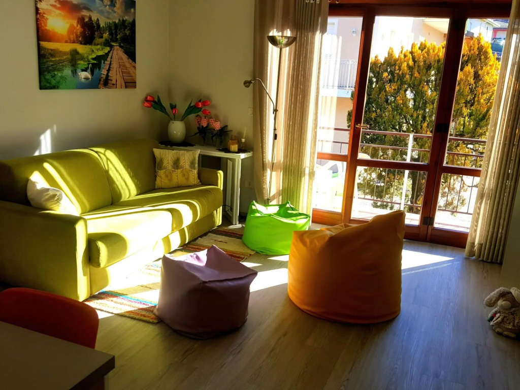 Attractive apartment in Crone with garden