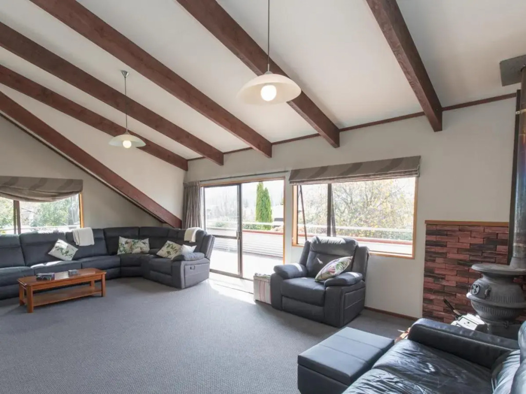Haven by The Lake - Wanaka Holiday Home