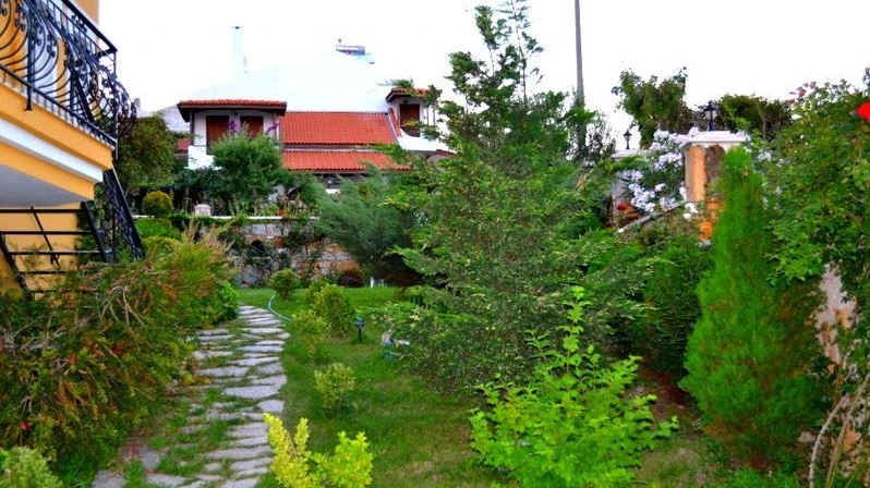 Cunda Uzun Otel