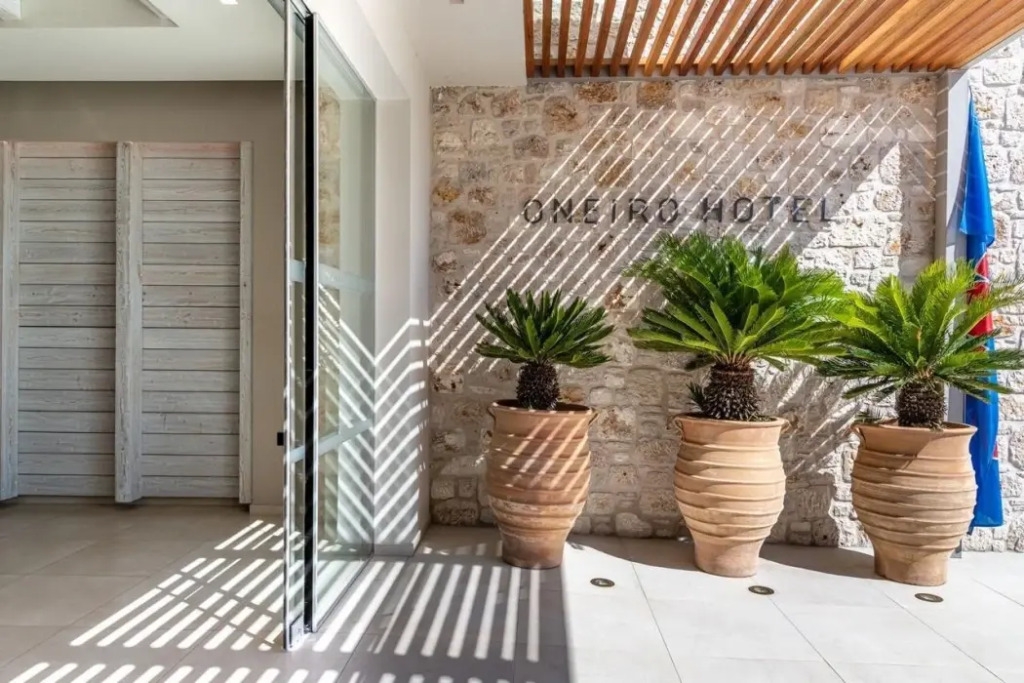 Oneiro Apartments