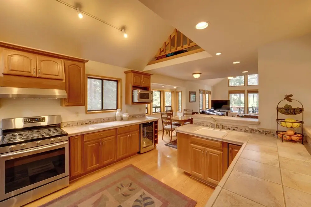 Truckee Home w/ Private Hot Tub on a Golf Course