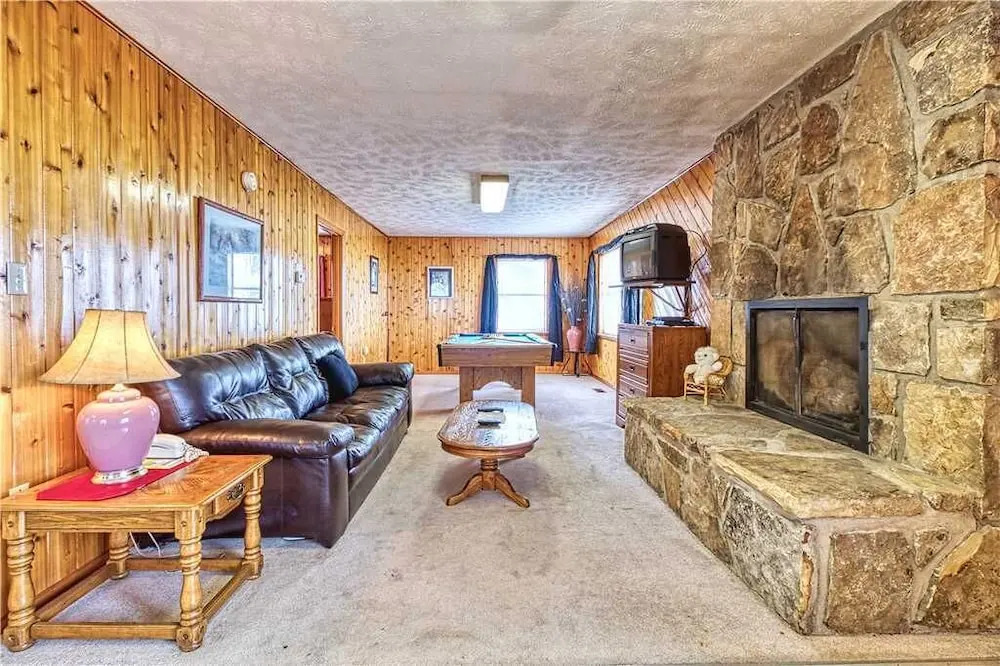 LeConte View 2 - One Bedroom Cabin
