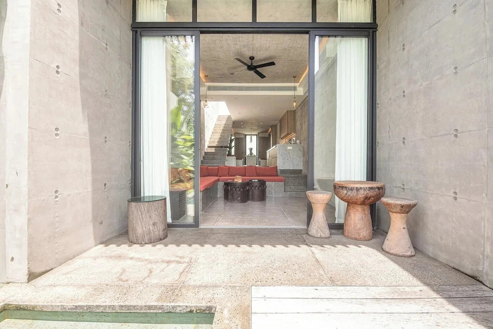Modern 2BR Villa Enclosed Living Heart of Canggu