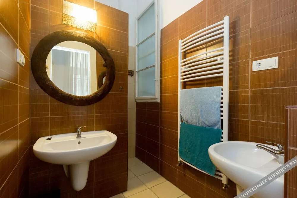 Maharaja Apartments and Rooms