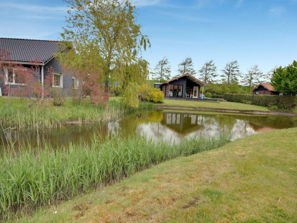 Holiday Home in Kattendijke near National Park