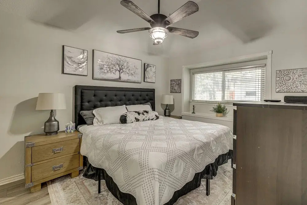 2 Mi to Dtwn! Modern Round Rock Oasis w/ Patio