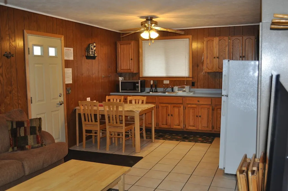 Red Moose Lodge