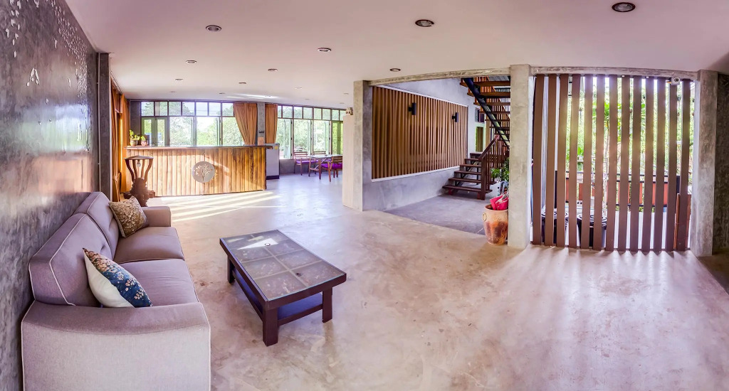 Tonmai Suites