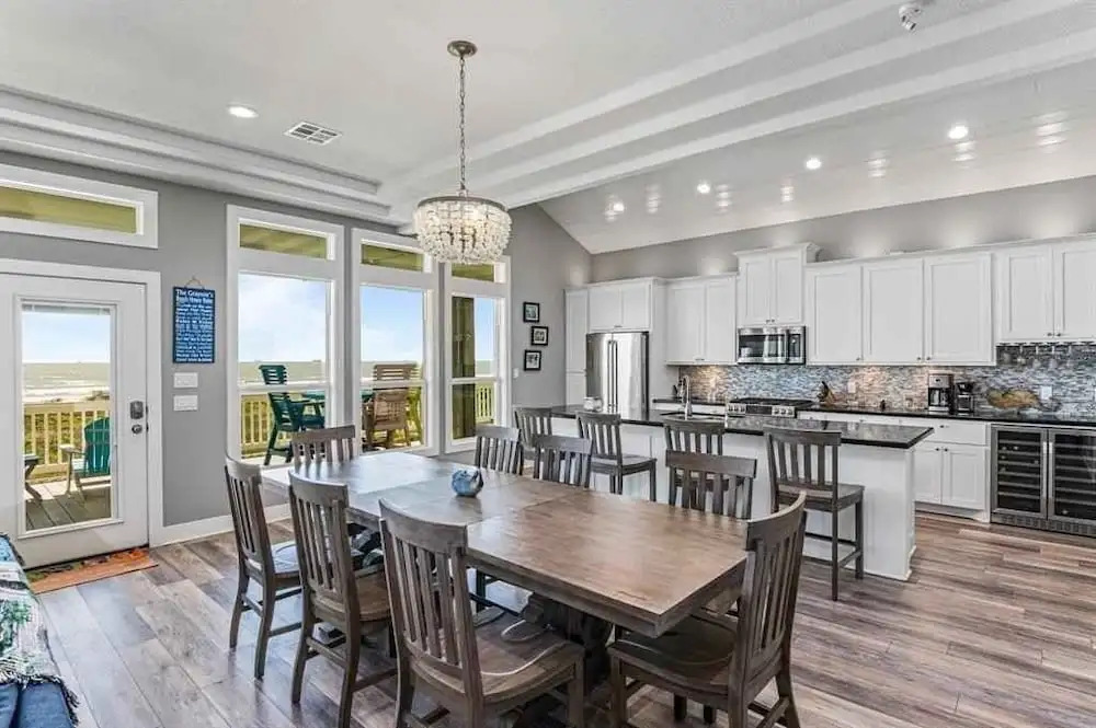 4 Biscayne 4 Bedroom Home by RedAwning