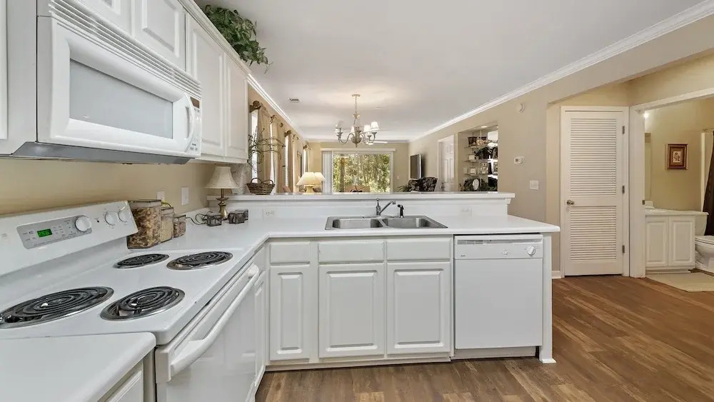 10th Hole Condo- Great Golf Getaway 2 Bedroom Condo by Peace Vacations