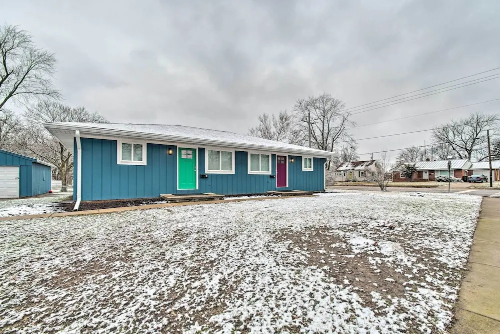 Stylish Vacation Rental - Walk to ISU
