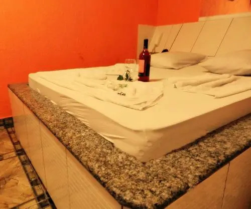 Casa Blanca Motel