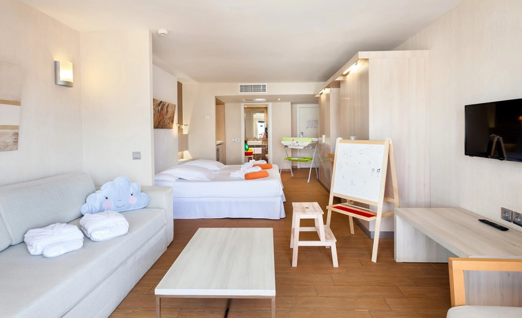 Отель THB Lanzarote Beach