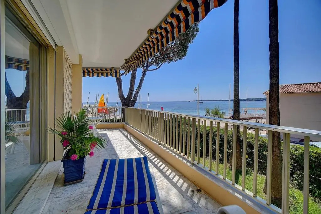 Upstays Sea View Terrace 95m2 Apartment Palm Beach