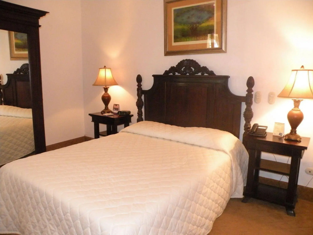 Hotel la Perla Leon