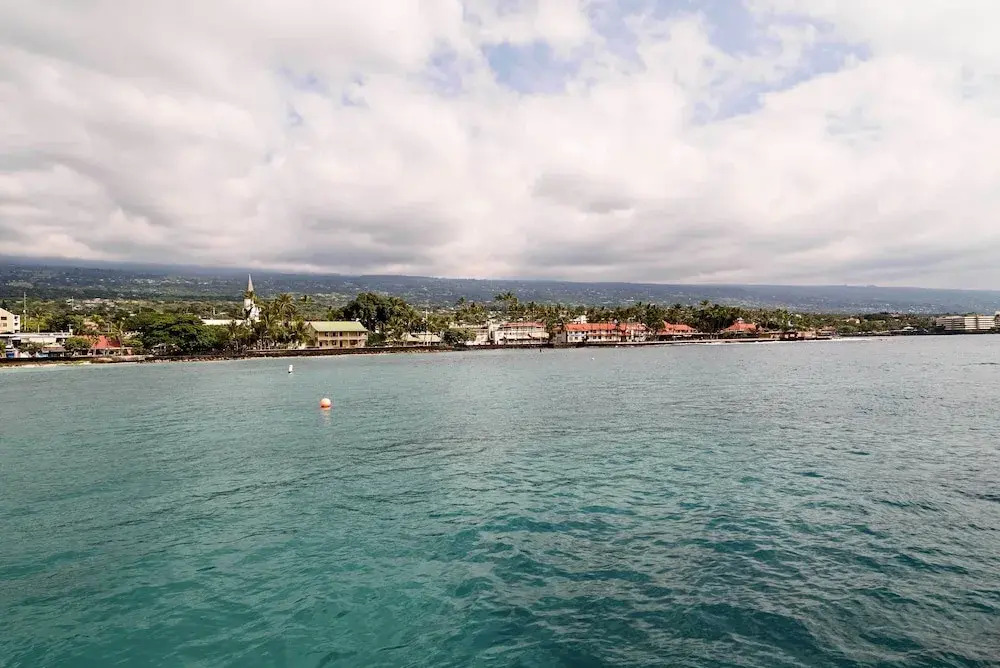 Kailua-kona Condo w/ Lanai, Walk to Beach + Pier!
