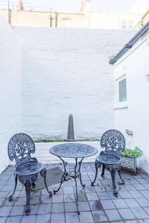 Stylish 3 bed House 2 Minutes From Baker Street!