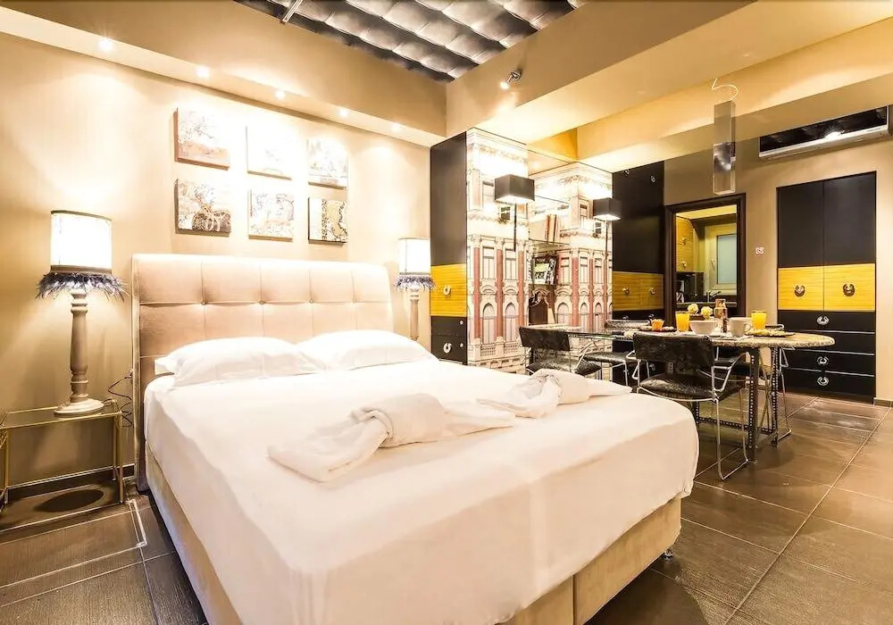 Outstanding studio in Kolonaki near the Metro