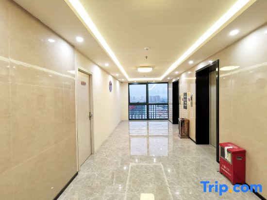 Feng An International Hotel Apartment