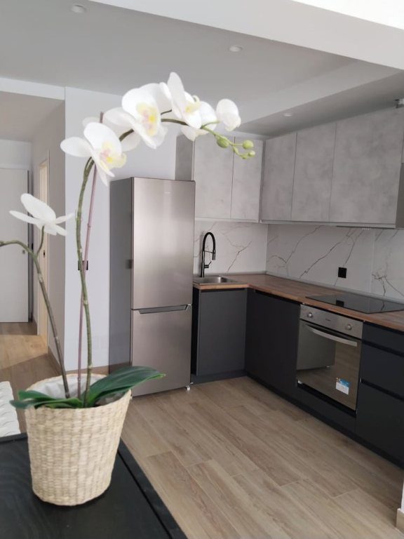 Apartment Garden 3 Bedrooms 3 Bathrooms